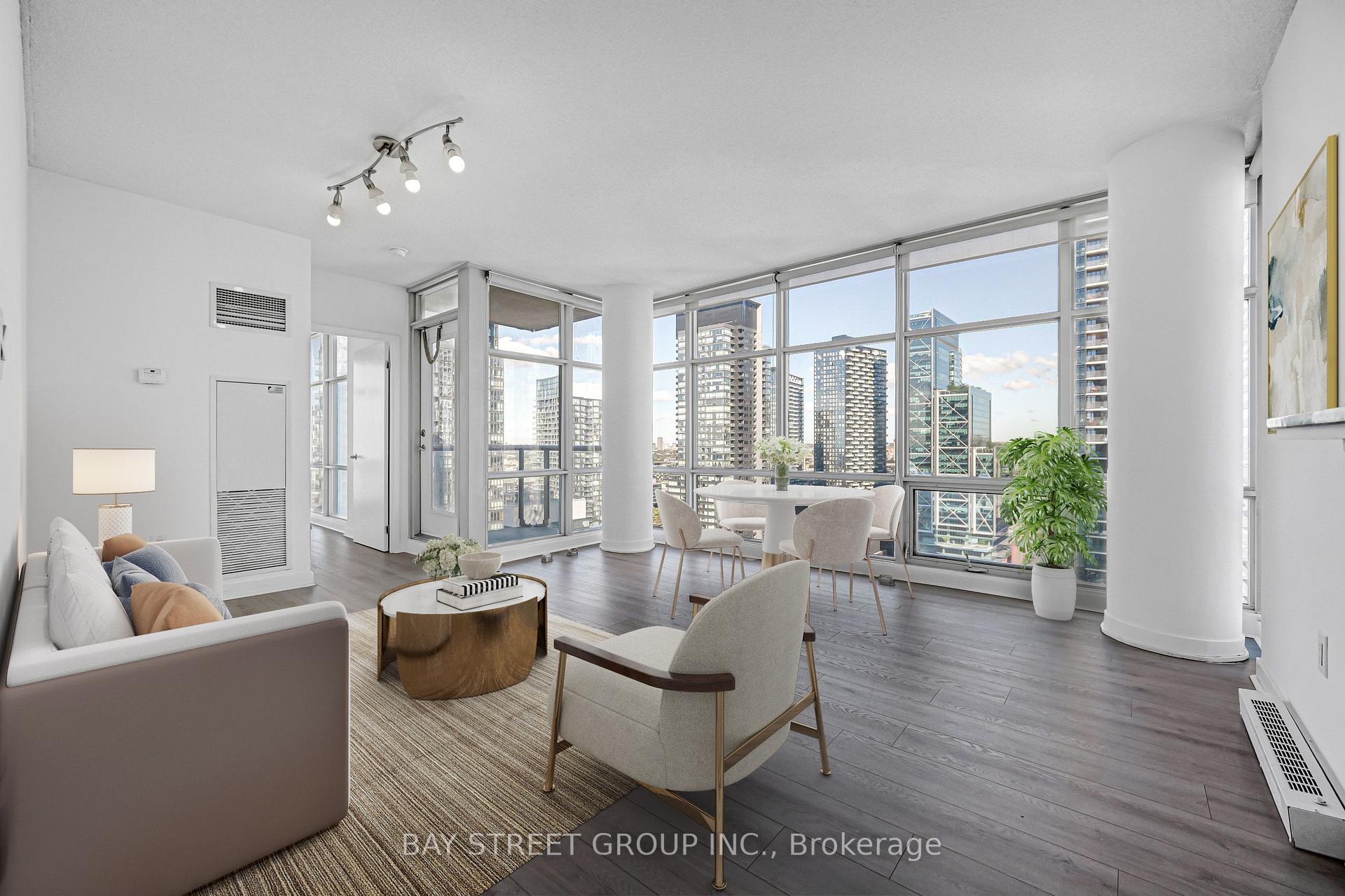 35 Mariner Terrace 3703, Toronto, ON M5V 3V9