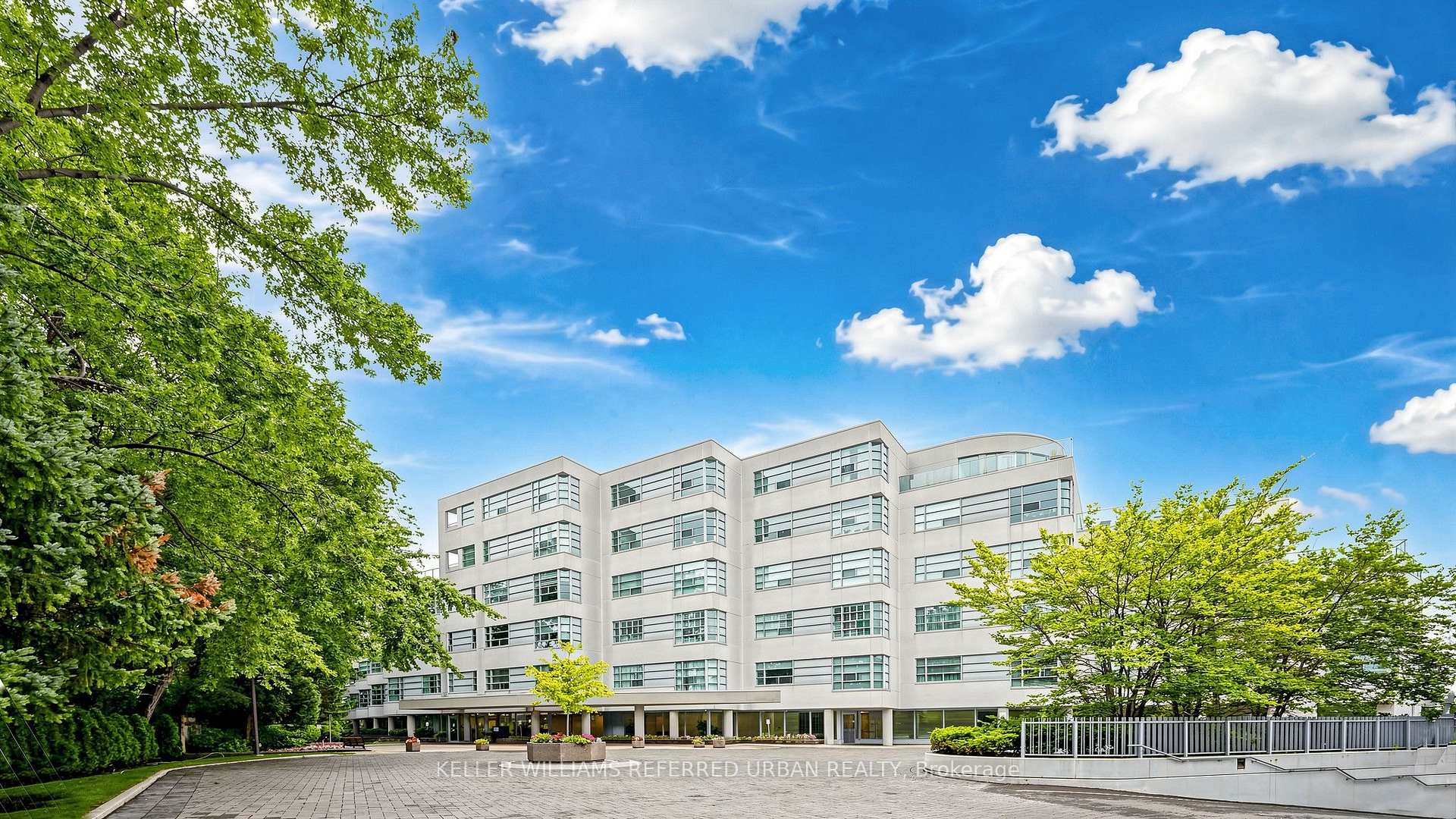 1 Watergarden Way 5, Toronto, ON M2K 2Z7